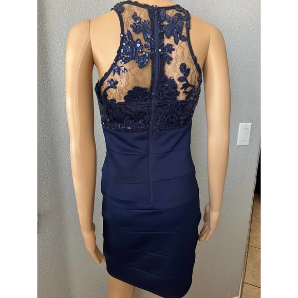 Cocktail/prom navy blue sequin and lace Women's size 3 - Picture 8 of 11